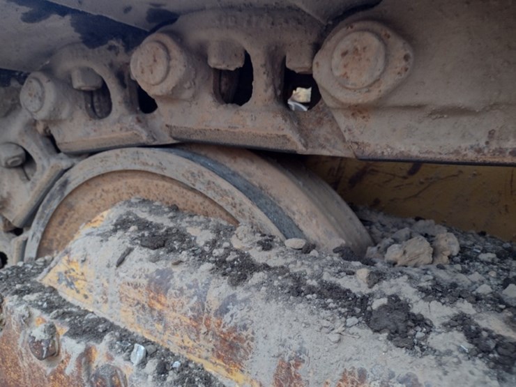 caterpillar-14-image-45