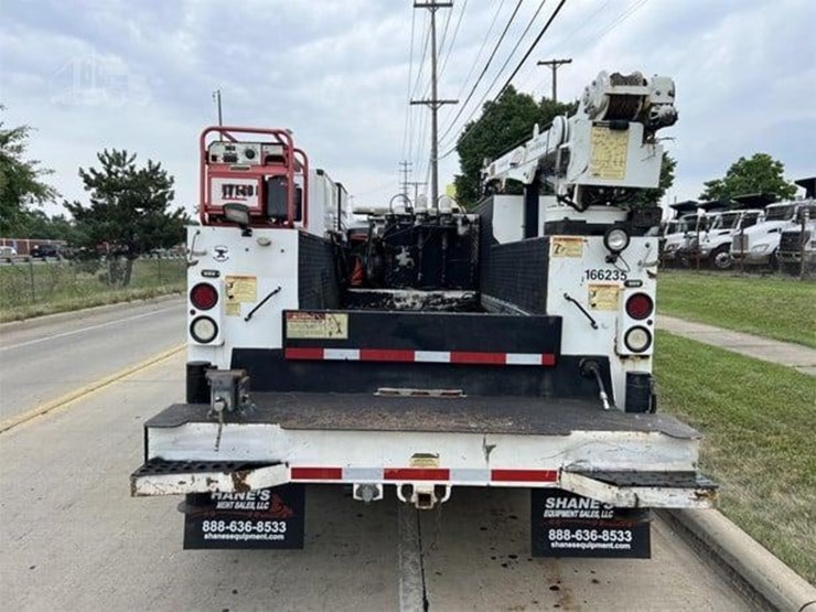 2015-ford-f550-xl-image-4