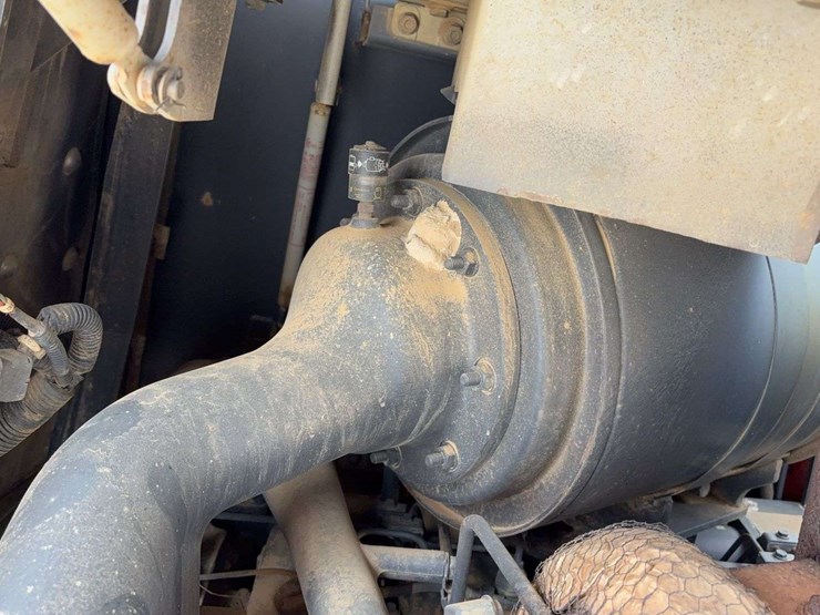 2002-komatsu-d65ex-image-31