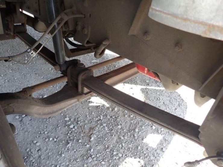 2012-freightliner-mt55-image-34