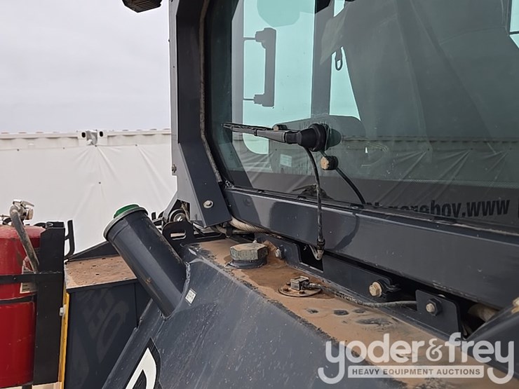 2019-deere-850l-lgp-image-146