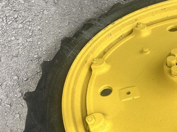 john-deere-530-image-19