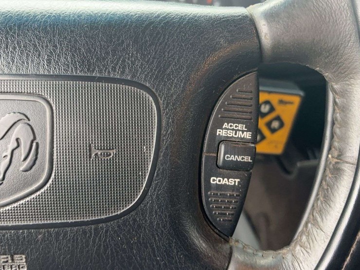 1998-dodge-ram-ext.-cab-pickup-image-38