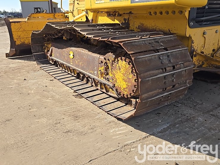 2018-komatsu-d61pxi-24-image-8