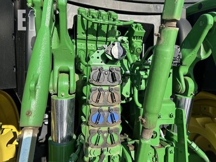 2023-john-deere-6r-155-image-42