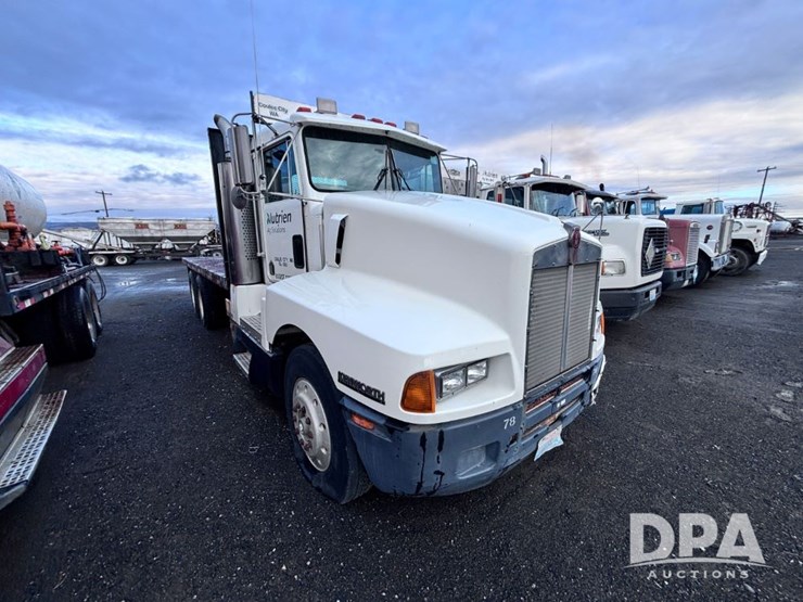 kenworth-t600a-image-4