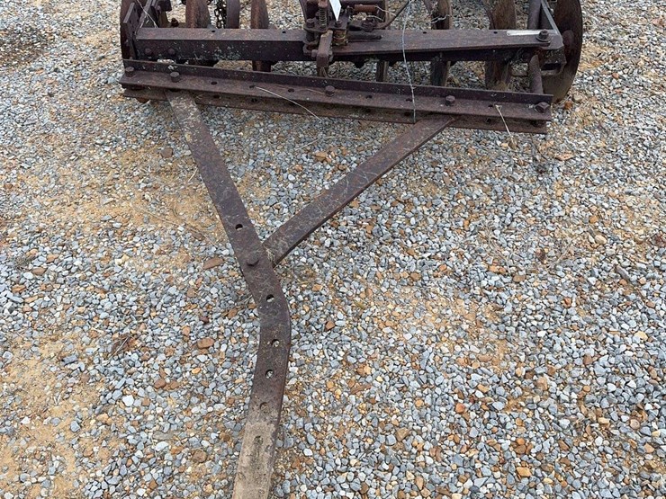 john-deere-6-image-1