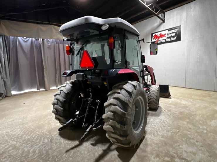 2017-massey-ferguson-1754-image-5