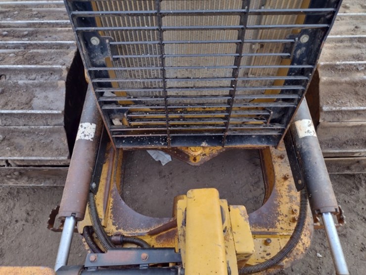 caterpillar-d5k2-lgp-image-18