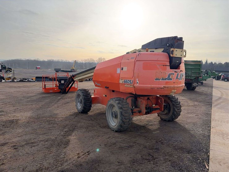 2013-jlg-660sj-image-7