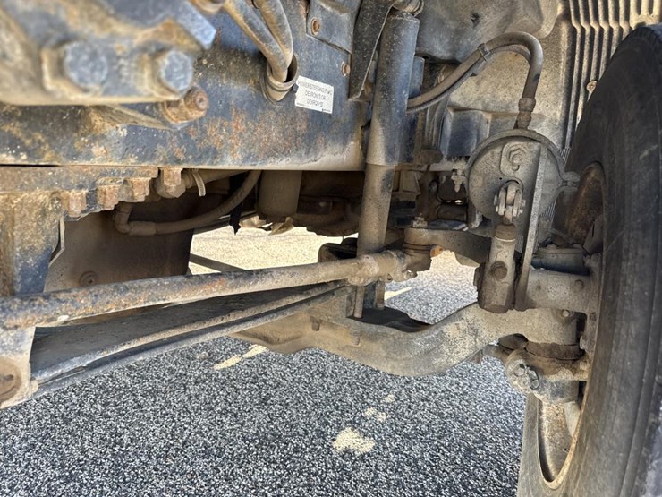 #1994-•-1999-volvo-day-cab-truck-tractor-image-52