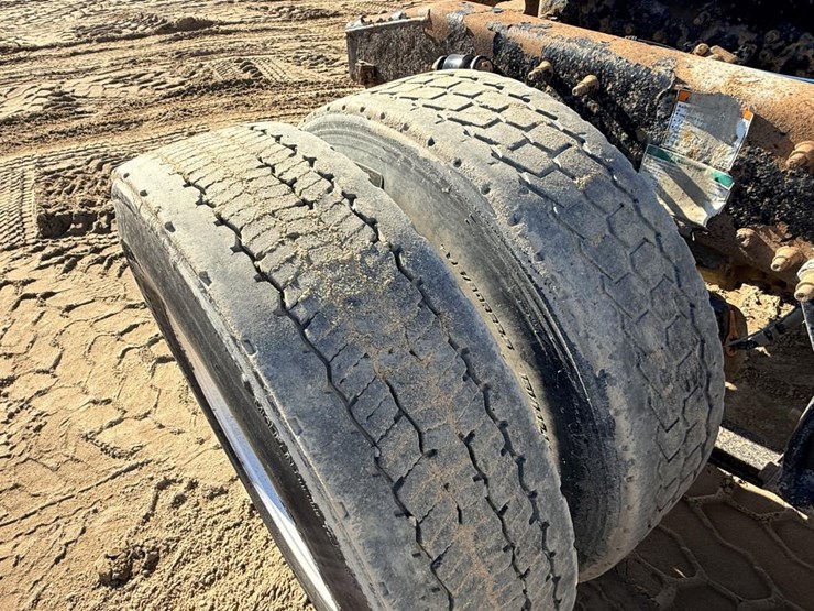 2007-freightliner-columbia-120-image-73