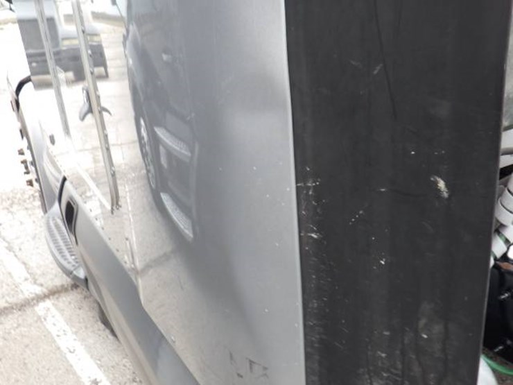 peterbilt-579-image-20