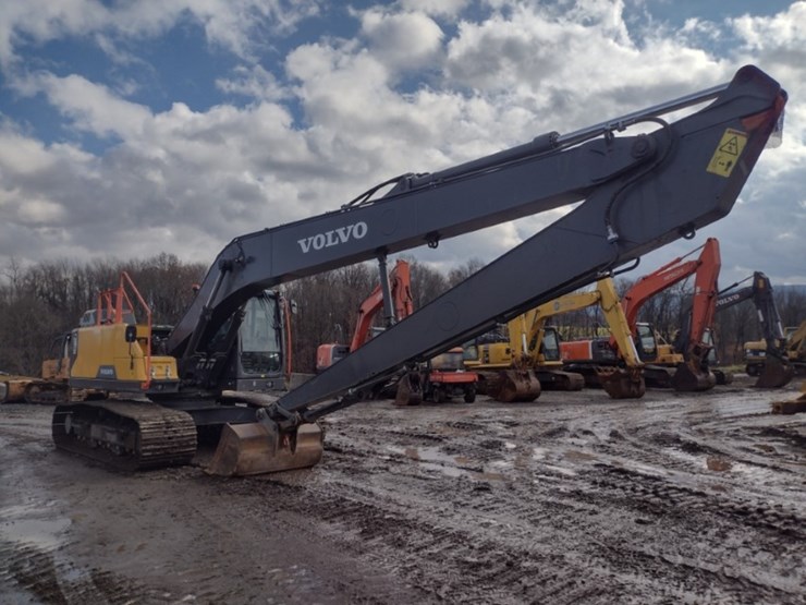 volvo-ec220e-lr-image-51