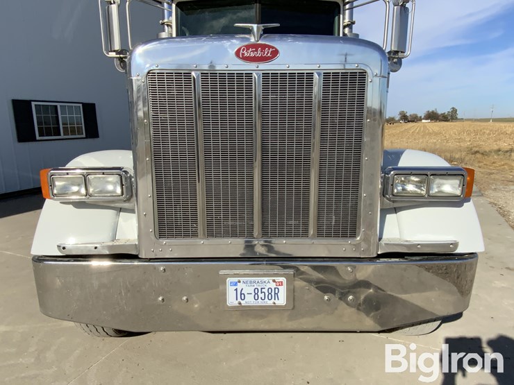 2006-peterbilt-379-image-19