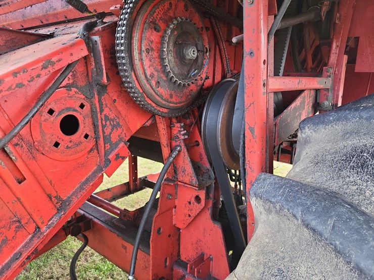 massey-ferguson-750-image-14