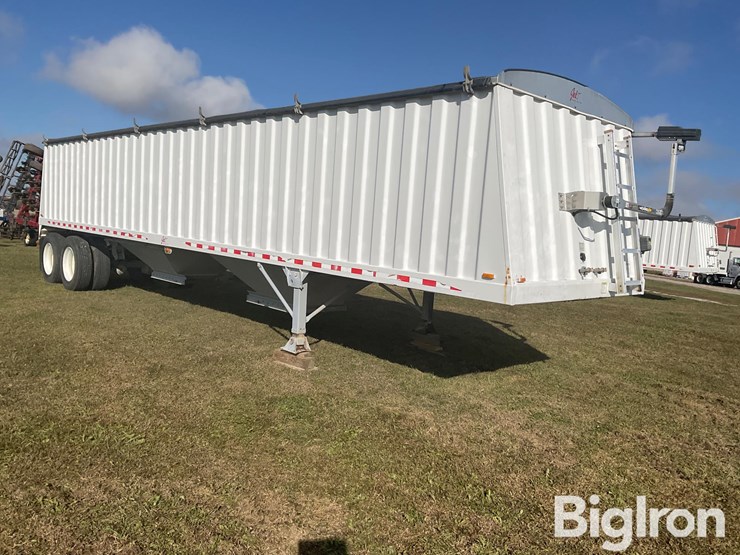 2005-jet-hopper-image-3