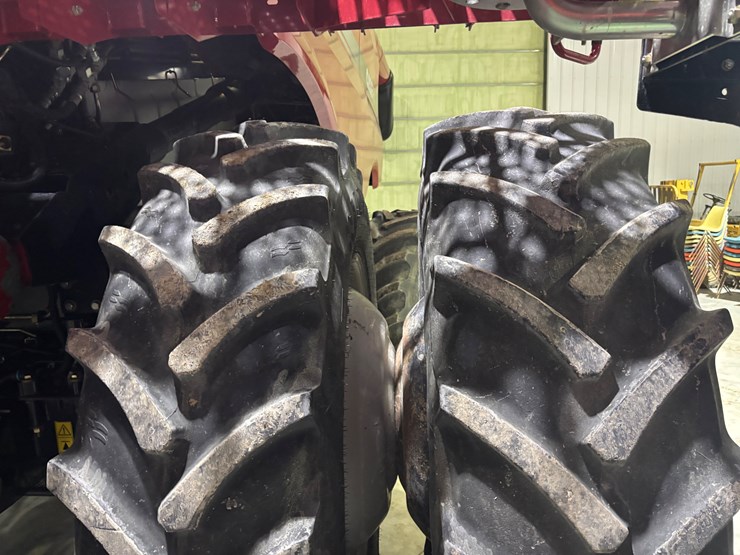 case-ih-8230-image-3