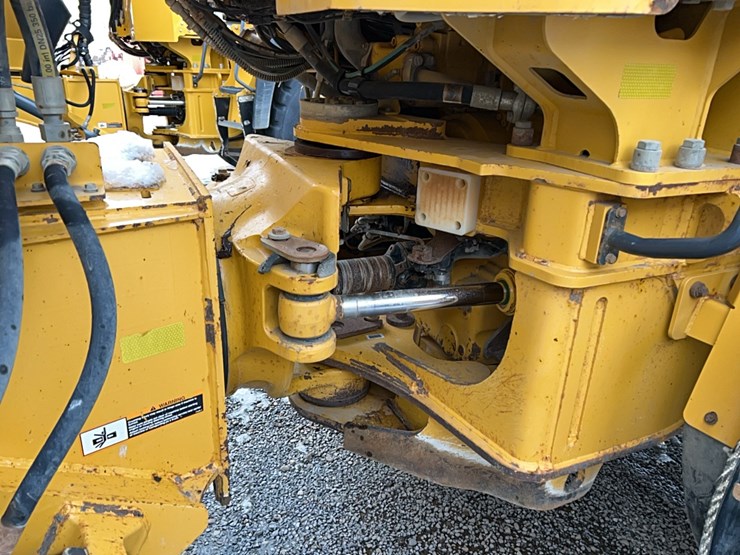 2019-deere-260e-image-5
