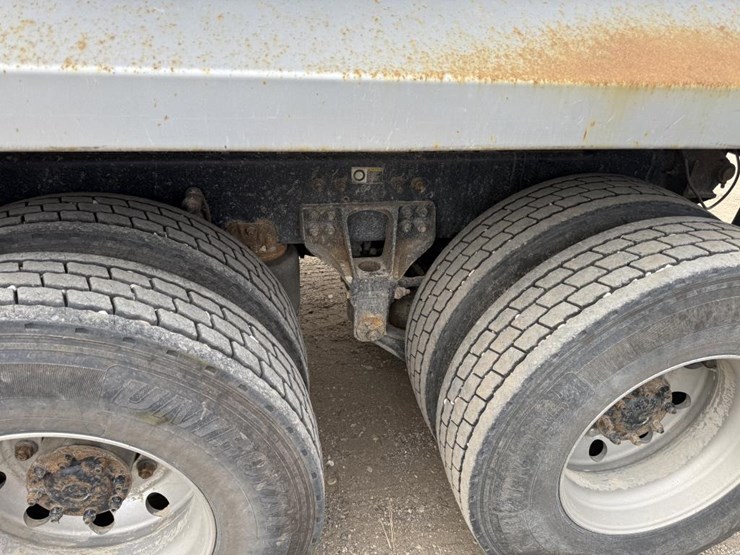 2014-kenworth-t800-image-23