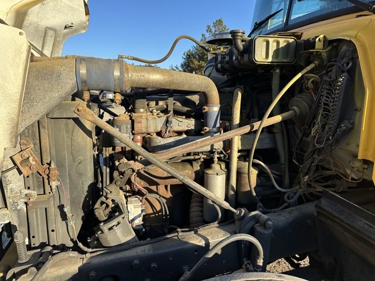 1996-mack-rd688s-image-28
