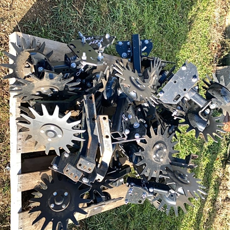 16 New Row Cleaners Bolt pattern for White and JD Planters