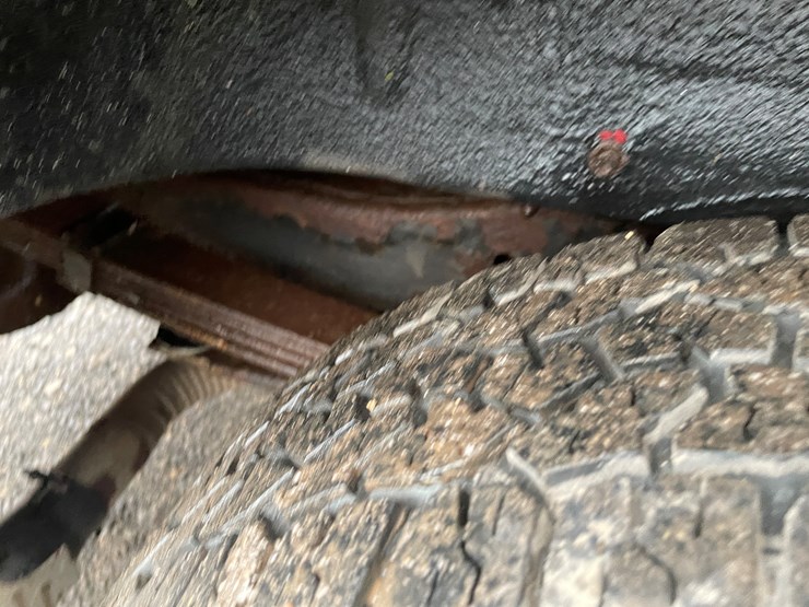 1999-chevy-3500-image-19