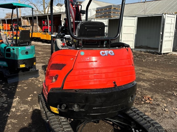 new-cfg-industry-co-mini-excavator-model-qk30r-image-7