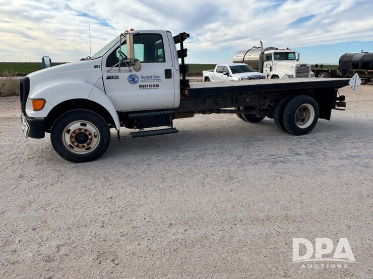 ford-f750-image-15