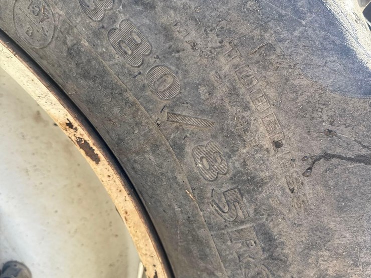 new-holland-tg215-image-11