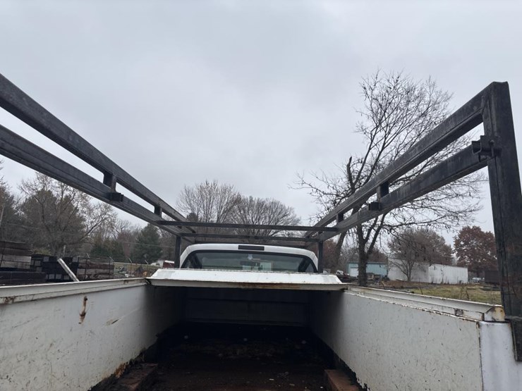 ford-f350-xl-image-21