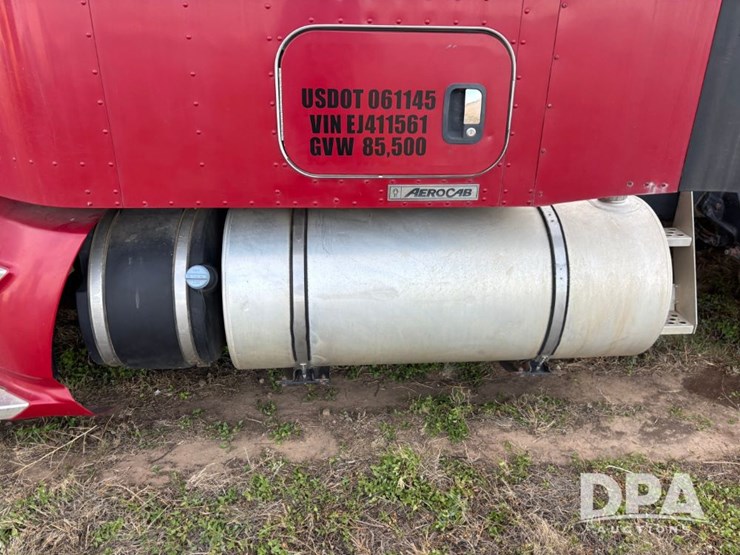 2014-kenworth-t660-image-22