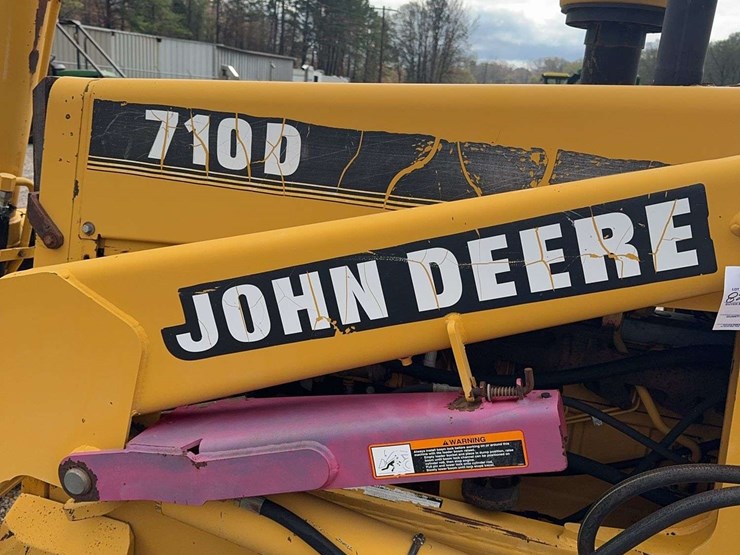 john-deere-710-image-18