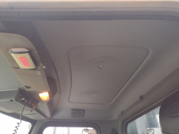 peterbilt-337-image-15