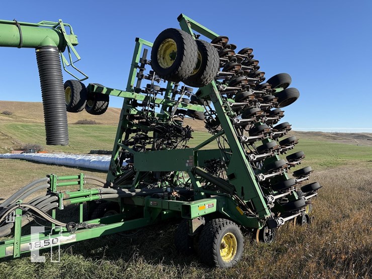 john-deere-1850-image-5