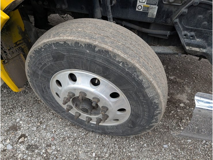 2020-kenworth-t680-image-14