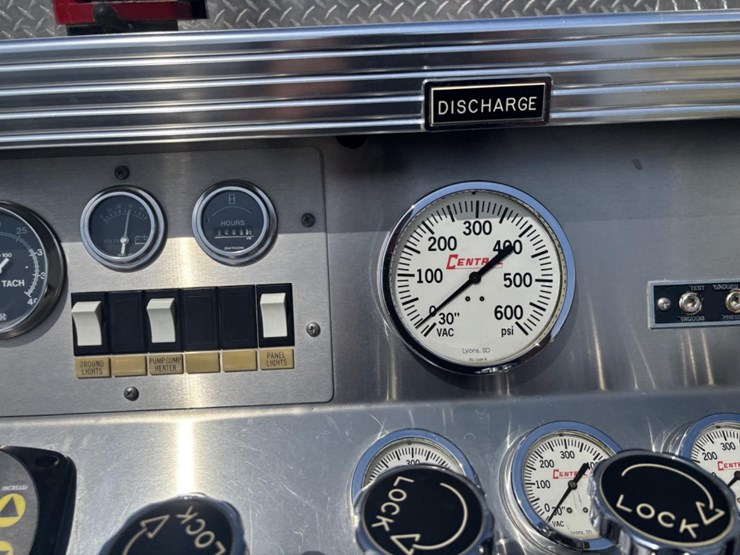 freightliner-fl80-image-26