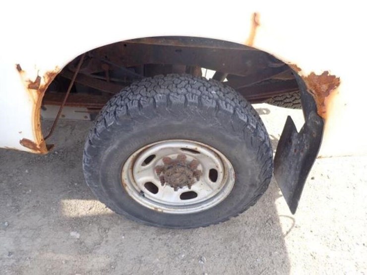 2012-ford-f250-xl-image-56