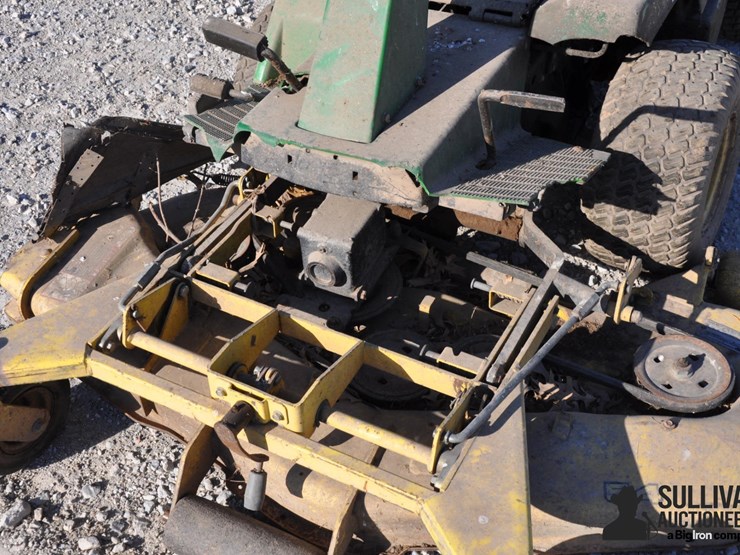 john-deere-f725-image-10