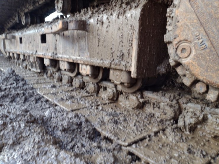 caterpillar-325d-image-35