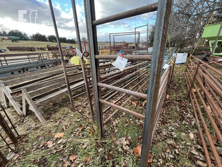 shop-built-sheep/goat-alley-image-4