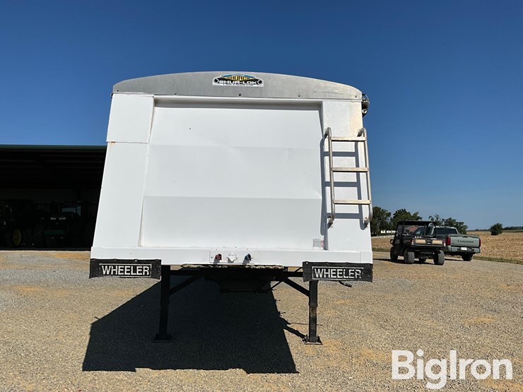 2006-wheeler-t/a-steel-grain-trailer-image-2