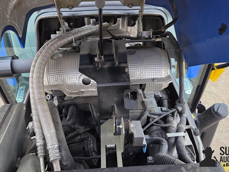 new-holland-powerstar-75-image-14