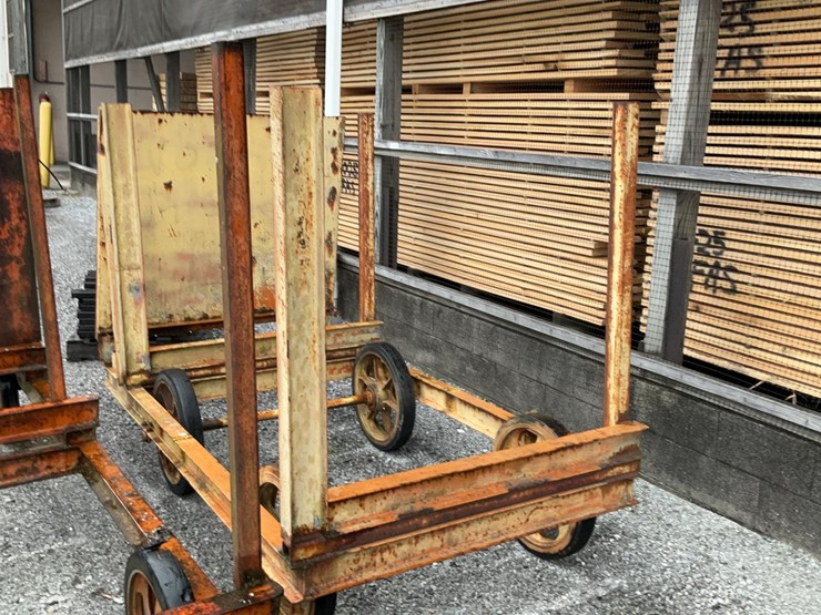 #568-•-lumber-carts-image-4