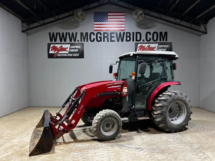 2017-massey-ferguson-1754-image-1