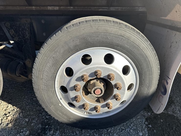 2017-international-hx615-image-72