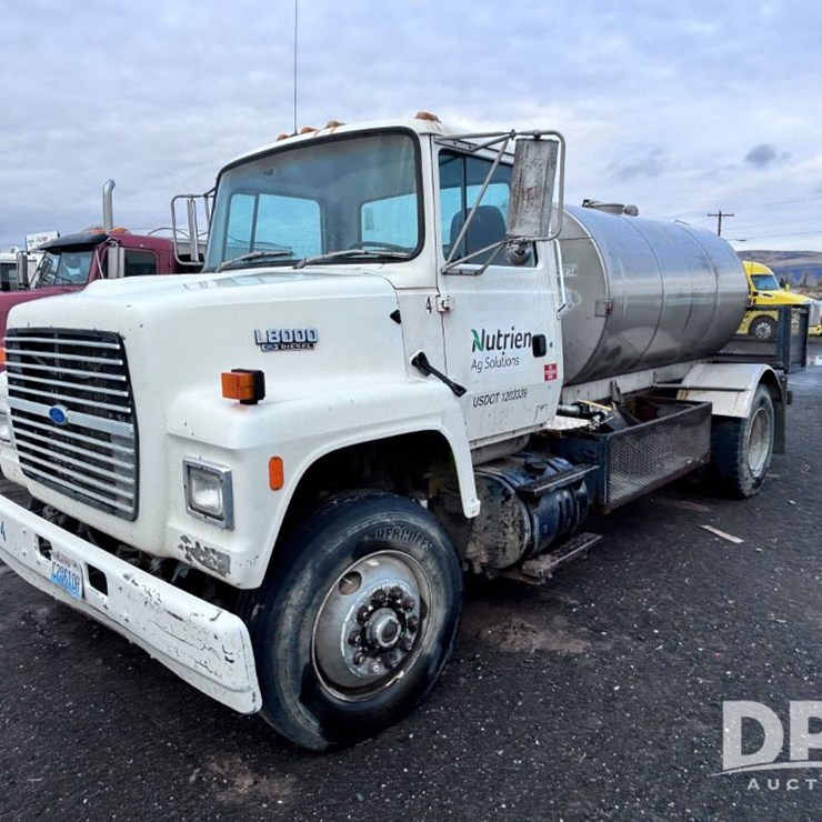 FORD L8000