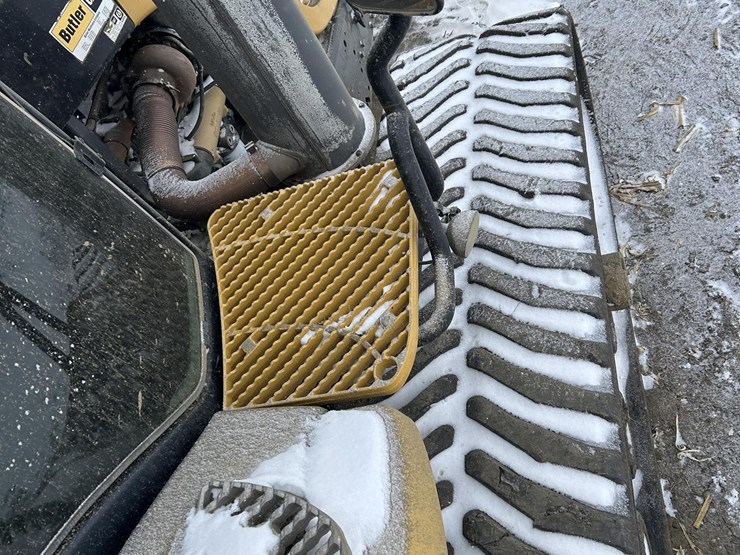 2004-challenger-mt855-image-66