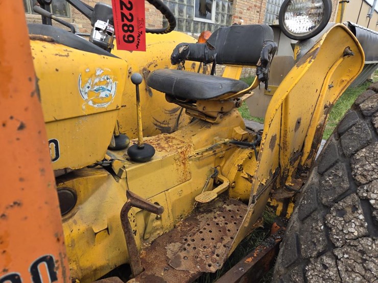 john-deere-300-image-28