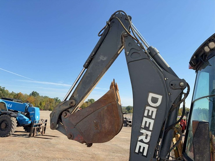 2011-deere-310j-image-12